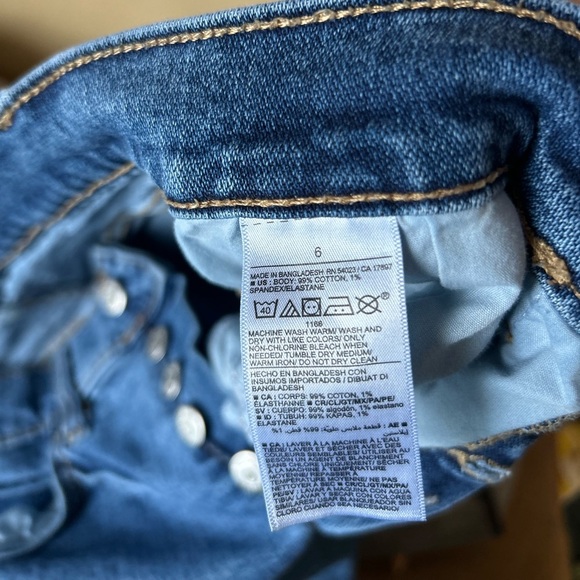 Old Navy sky rocket high button fly jeans - Picture 14 of 15